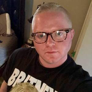 Meet your Posher, Aaron